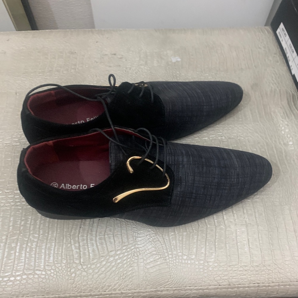 Men’s shoes